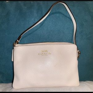 Small Coach wristlet
